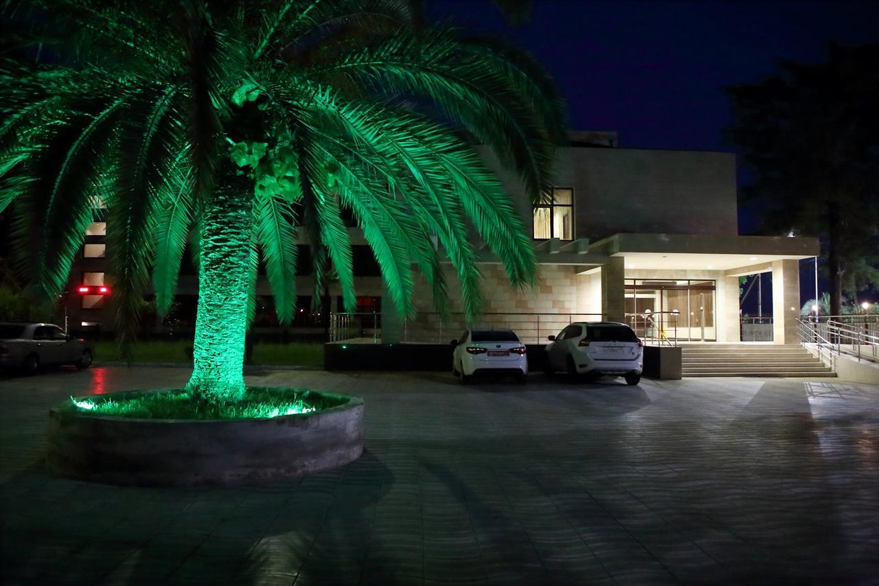 Hotel Continent Gagra Exterior foto